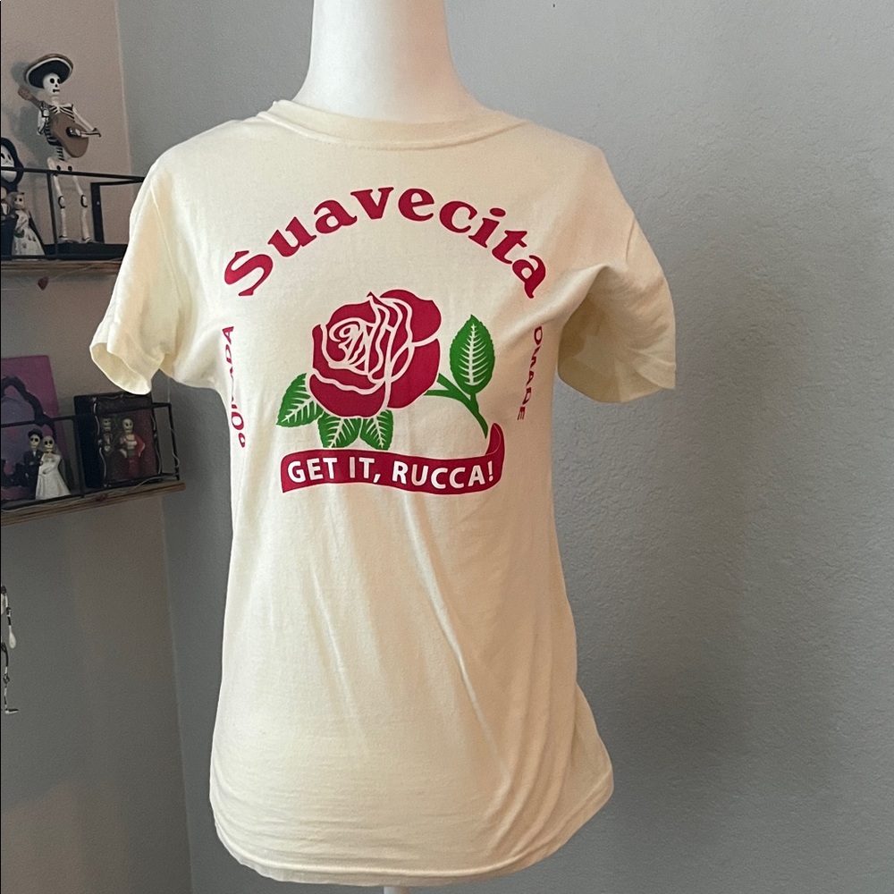 Suavecita graphic tee shirt